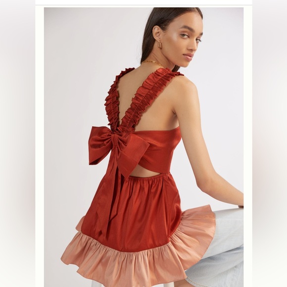 Sachin + Babi Tops - NWT $148 Savin + Babi Red Flouncy Colorblock Bow Blouse top women size Small